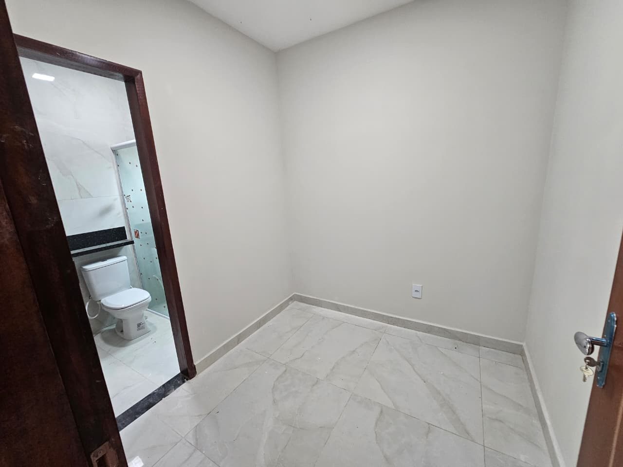 Casa no Loteamento Bela Vista, Closet com acesso ao banheiro