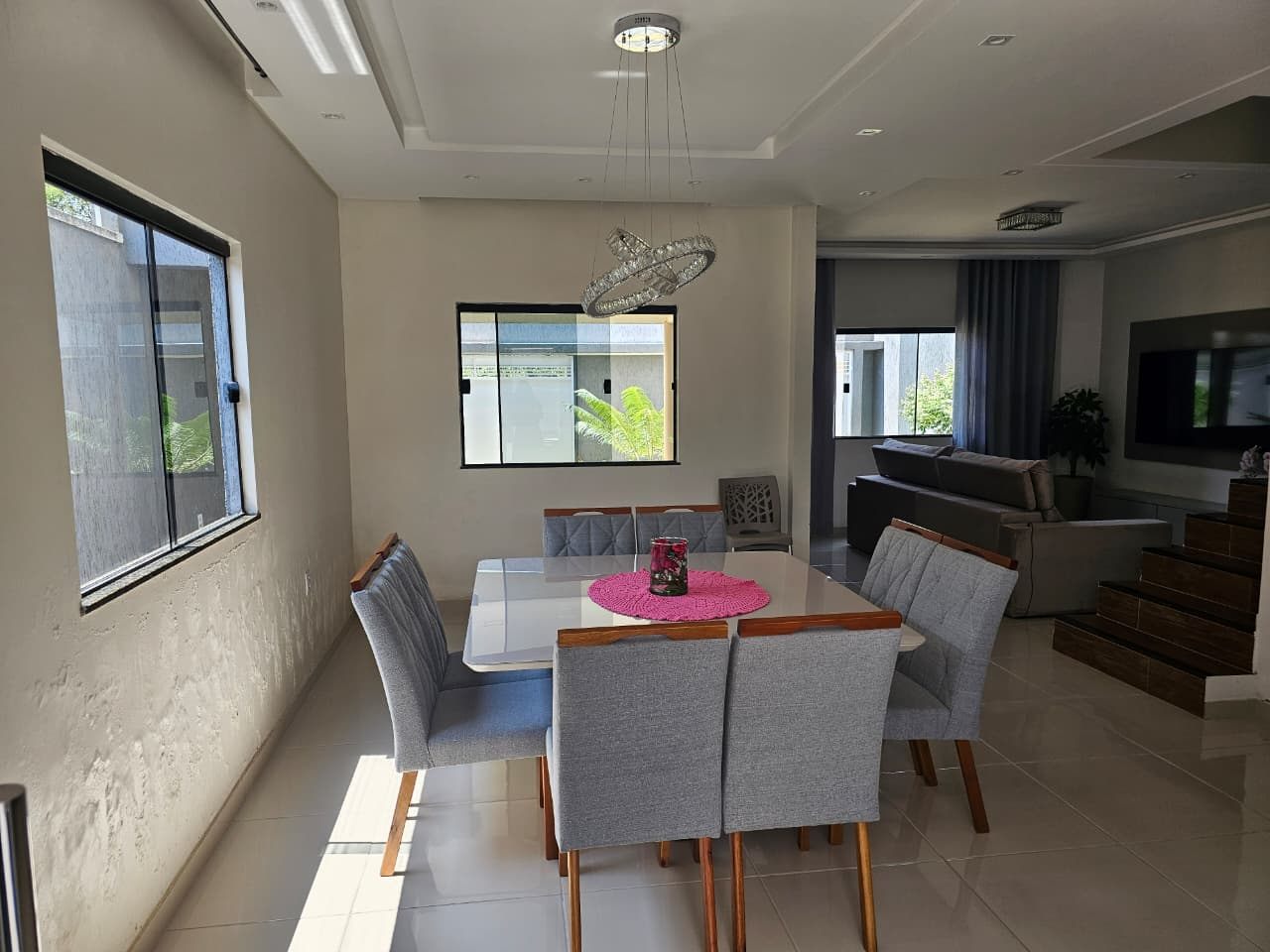 Duplex no Loteamento Conviver, Sala de jantar e estar integradas