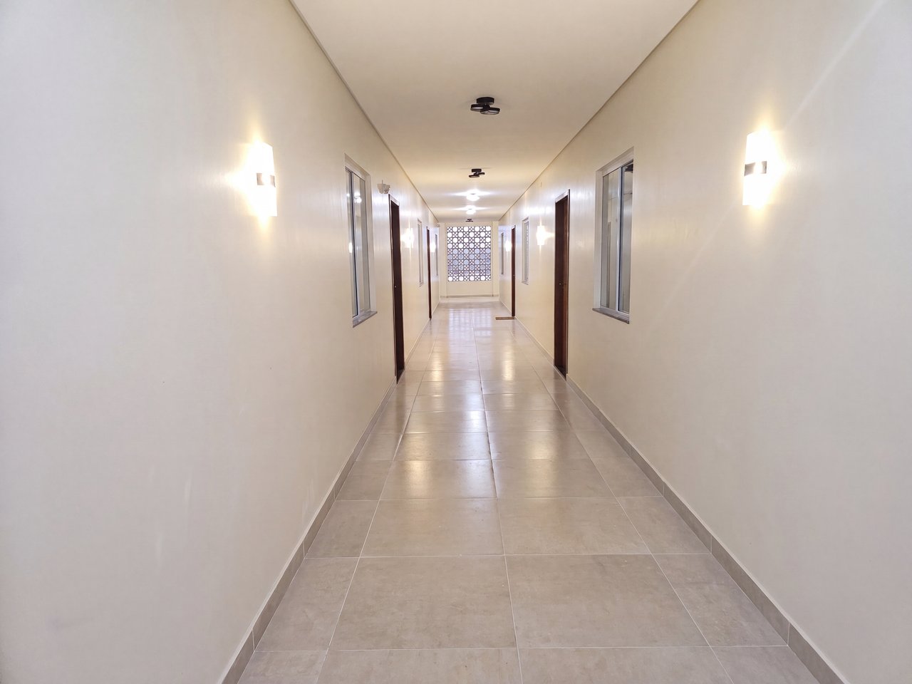 Apartamento no Edifício Castelo Plaza, Corredor de acesso